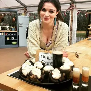 Aisling Bea OnlyFans Leaked Free Thumbnail Picture - #2Khwtf3tzY