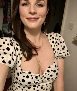 Aisling Bea OnlyFans Leaked Free Thumbnail Picture - #51tYH9NYao