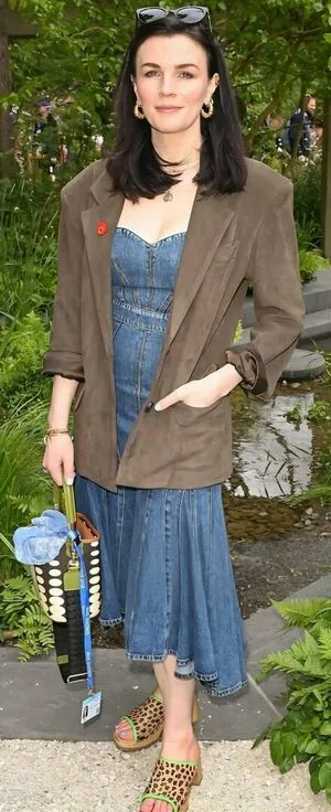 Aisling Bea OnlyFans Leaked Free Thumbnail Picture - #MT7M4AsaVm