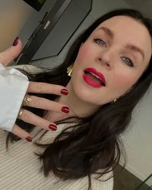 Aisling Bea OnlyFans Leaked Free Thumbnail Picture - #hEDpb6d01v