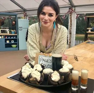 Aisling Bea OnlyFans Leaked Free Thumbnail Picture - #rBU69sDD3m