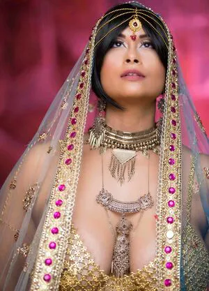 Aiysha Saagar OnlyFans Leaked Free Thumbnail Picture - #myX7ogo79R
