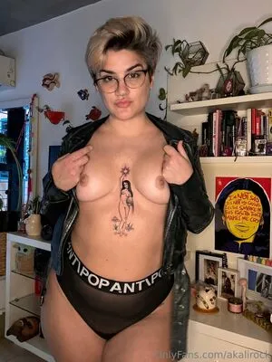 Akalirock OnlyFans Leaked Free Thumbnail Picture - #S4Ux31NBId