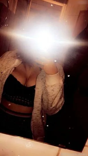 Akasy OnlyFans Leaked Free Thumbnail Picture - #0kP4SHtxg5