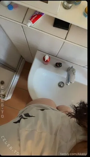 Akasy OnlyFans Leaked Free Thumbnail Picture - #RRQgEetBT0