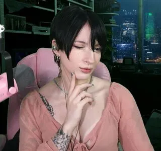 Akemy Sama OnlyFans Leaked Free Thumbnail Picture - #COlMYkEAD3