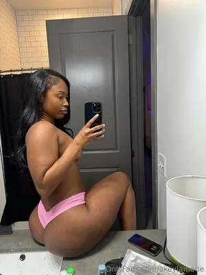Akeylamarie OnlyFans Leaked Free Thumbnail Picture - #0PcRvgTsW1