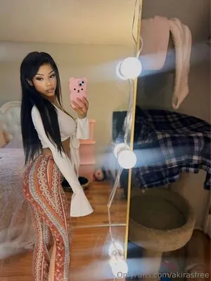 Akirasfree OnlyFans Leaked Free Thumbnail Picture - #2lKlm8Xa70