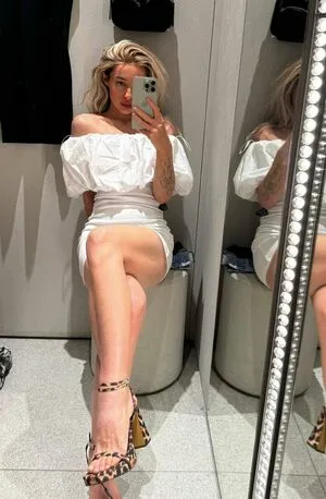 Aksinia OnlyFans Leaked Free Thumbnail Picture - #HY4FD9DOXy