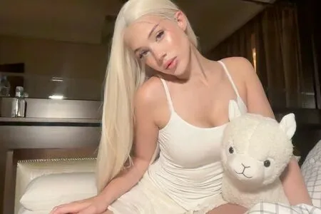 Akyuliych OnlyFans Leaked Free Thumbnail Picture - #OWuO0EDmc1