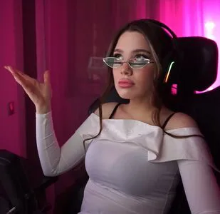 Akyuliych OnlyFans Leaked Free Thumbnail Picture - #SaDeRvASKG