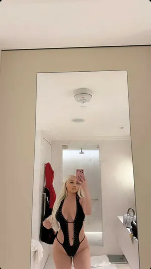 Alabama Barker OnlyFans Leaked Free Thumbnail Picture - #0LpeOtozK7