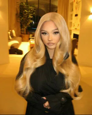 Alabama Barker OnlyFans Leaked Free Thumbnail Picture - #4Dj7wyTWPw