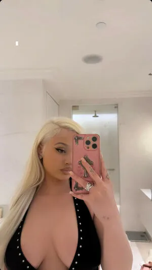 Alabama Barker OnlyFans Leaked Free Thumbnail Picture - #99AMTQwv7k