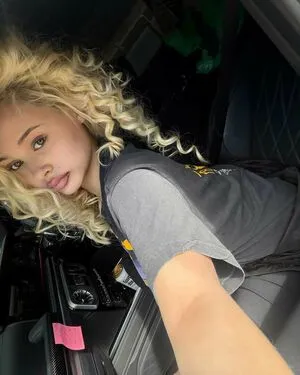 Alabama Barker OnlyFans Leaked Free Thumbnail Picture - #NoO2wvrpFs