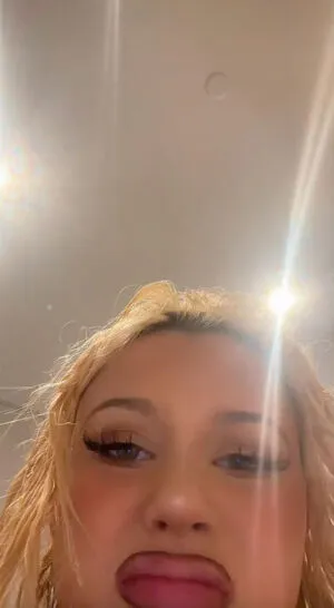 Alabama Barker OnlyFans Leaked Free Thumbnail Picture - #S8ta36wst3