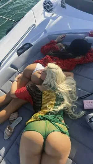 Alabama Barker OnlyFans Leaked Free Thumbnail Picture - #YFgl0Qxq81