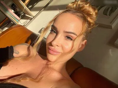 Aladesiempre OnlyFans Leaked Free Thumbnail Picture - #0TzQPGSOlK