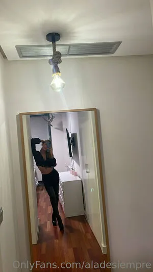 Aladesiempre OnlyFans Leaked Free Thumbnail Picture - #7dMvmW51yT