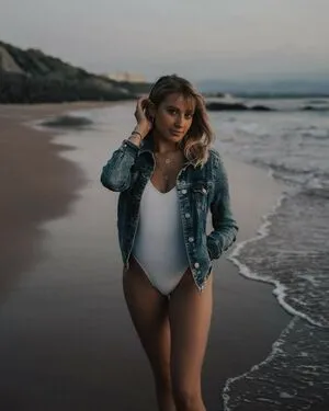 Alaiajeanneau OnlyFans Leaked Free Thumbnail Picture - #WCM2Pa5KWE