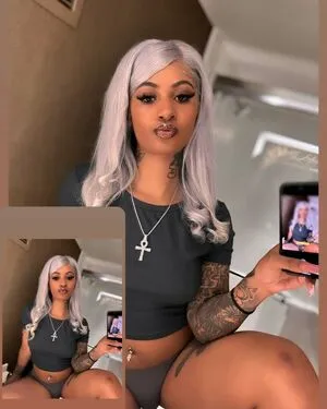Alaja Bunton OnlyFans Leaked Free Thumbnail Picture - #PpcWp0s0KI