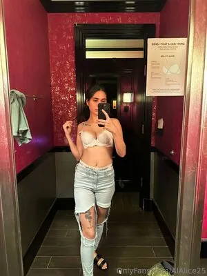 Alalice25 OnlyFans Leaked Free Thumbnail Picture - #6EvQ5bnpyQ