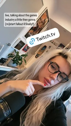 Alanah Pearce OnlyFans Leaked Free Thumbnail Picture - #x7MSIB1ahc