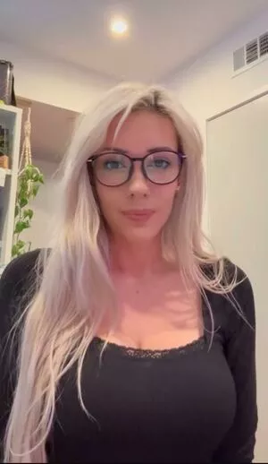 Alanah Pearce OnlyFans Leaked Free Thumbnail Picture - #RRMqLfJwV1