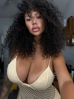 Alanamarriee OnlyFans Leaked Free Thumbnail Picture - #iP7nVKkazN