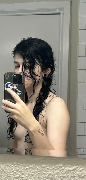 Alaskazade OnlyFans Leaked Free Thumbnail Picture - #mzouuRx6vk