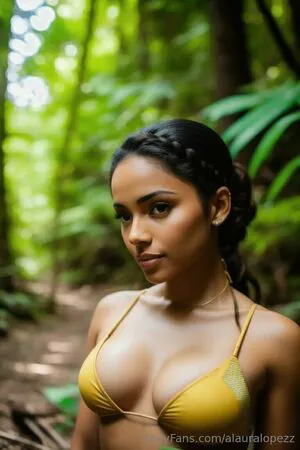 Alauralopezz OnlyFans Leaked Free Thumbnail Picture - #4UHdawGPVy