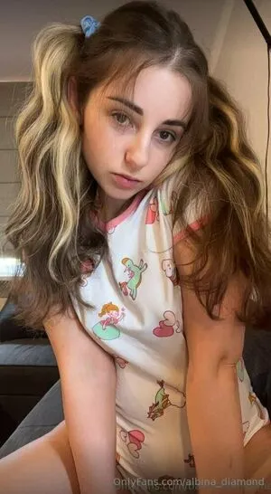 Albina Diamond OnlyFans Leaked Free Thumbnail Picture - #WWHTHOCLDP