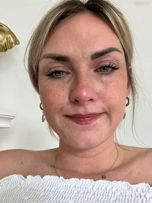 Alciasmomlife OnlyFans Leaked Free Thumbnail Picture - #A8U4AfOzKB