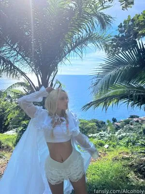 Alcololi OnlyFans Leaked Free Thumbnail Picture - #0SUezZoguT