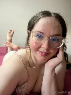 Alditat OnlyFans Leaked Free Thumbnail Picture - #up7Yb8Nh3a