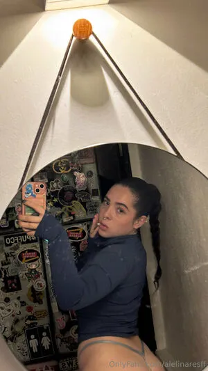 Ale Linares OnlyFans Leaked Free Thumbnail Picture - #0nEleAlhFk