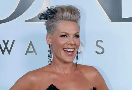 Alecia Beth Moore OnlyFans Leaked Free Thumbnail Picture - #1oLNfOLmIM