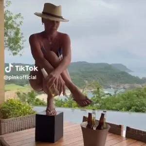 Alecia Beth Moore OnlyFans Leaked Free Thumbnail Picture - #95qgJrIo7m