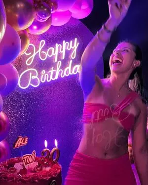 Alee Guzman OnlyFans Leaked Free Thumbnail Picture - #4NRZn1XLSD