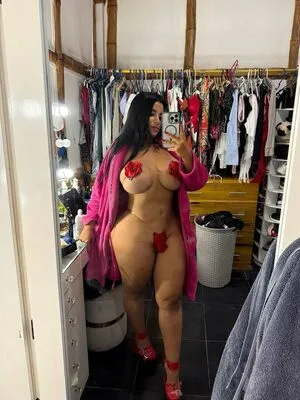 Alejandraquiroz Oficial OnlyFans Leaked Free Thumbnail Picture - #I3VpY2oWei