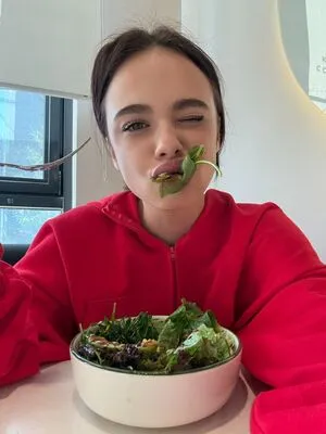 Alena Chaikina OnlyFans Leaked Free Thumbnail Picture - #acAytQ2K06