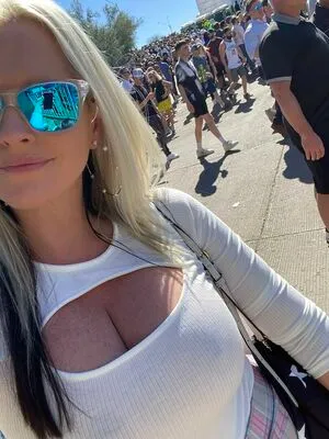 Alena Croft OnlyFans Leaked Free Thumbnail Picture - #l1v06I9OM4