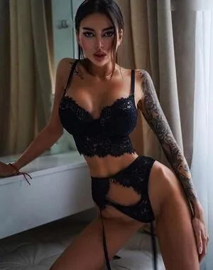 Alena Omovych OnlyFans Leaked Free Thumbnail Picture - #DVtmWF2iL3
