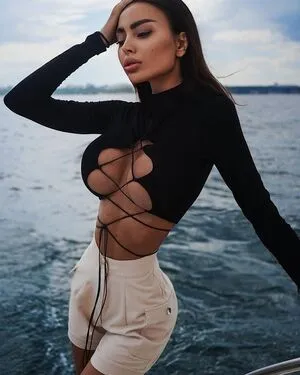 Alena Omovych OnlyFans Leaked Free Thumbnail Picture - #PkqOIU0cwi