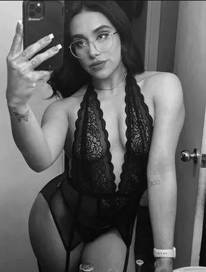 Alesanez OnlyFans Leaked Free Thumbnail Picture - #2DP66dFwEA