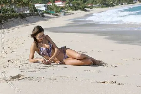 Alessandra Ambrosio OnlyFans Leaked Free Thumbnail Picture - #0aG84Oimko