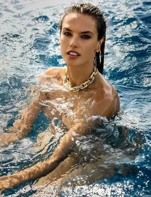 Alessandra Ambrosio OnlyFans Leaked Free Thumbnail Picture - #2UjNoVGy8A