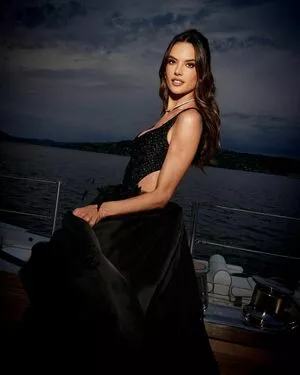 Alessandra Ambrosio OnlyFans Leaked Free Thumbnail Picture - #2l7x8b5fAs