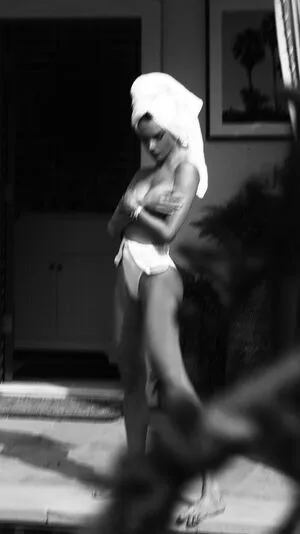 Alessandra Ambrosio OnlyFans Leaked Free Thumbnail Picture - #31dMdH1fbz