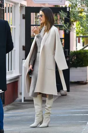 Alessandra Ambrosio OnlyFans Leaked Free Thumbnail Picture - #3sYVlCEgoI